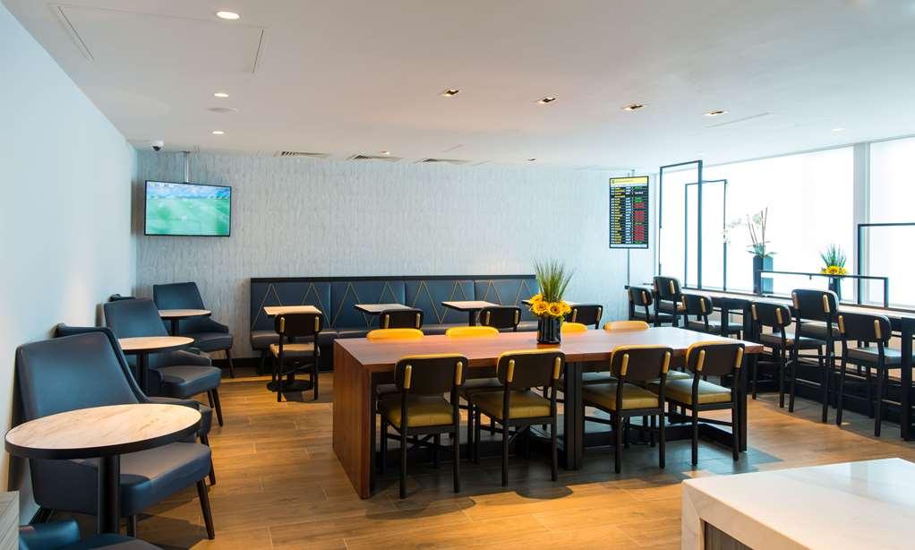 Aerotel London Heathrow Restoran fotoğraf